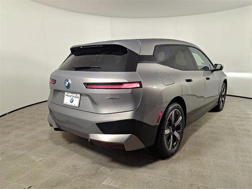 2025 BMW iX xDrive50