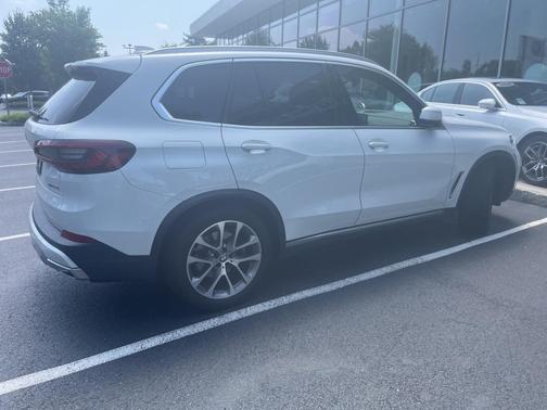 2023 BMW X5 xDrive40i
