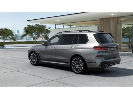 2026 BMW X7 M60i