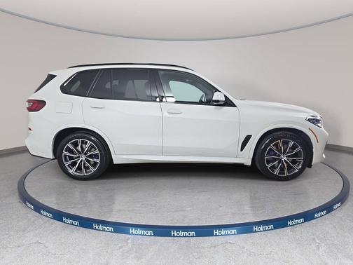 Alpine White 2023 BMW X5 xDrive40i