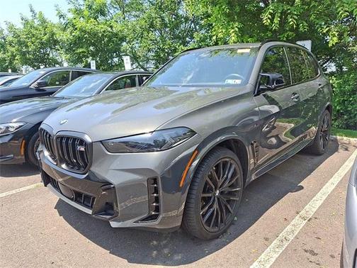 2025 BMW X5 M60i