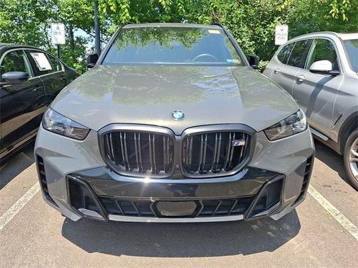 2025 BMW X5 M60i