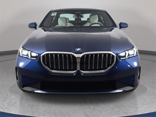 2026 BMW 530 i xDrive
