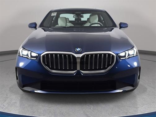 2026 BMW 530 i xDrive