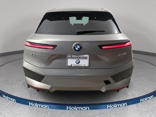 2025 BMW iX xDrive50