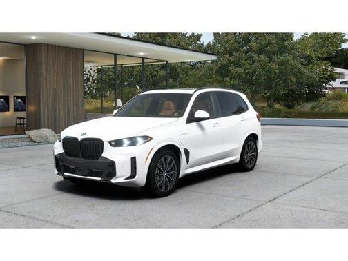 Alpine White 2026 BMW X5 PHEV xDrive50e