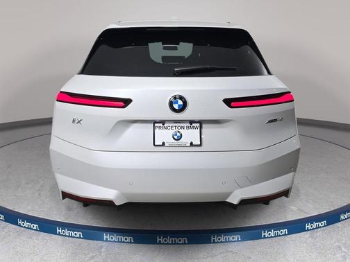 2026 BMW iX xDrive45