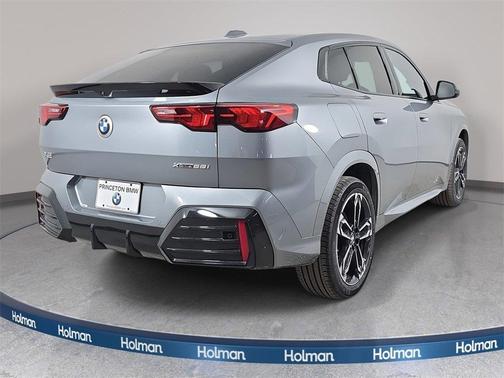 2025 BMW X2 xDrive28i