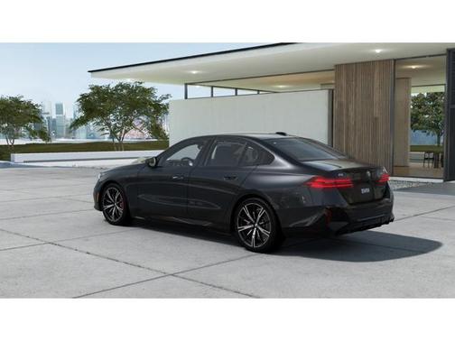 2025 BMW i5 M60