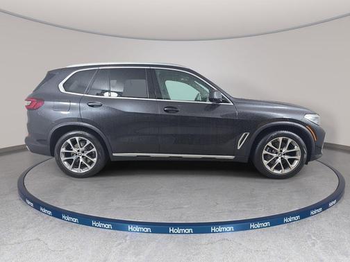 Dark Graphite Metallic 2021 BMW X5 xDrive40i