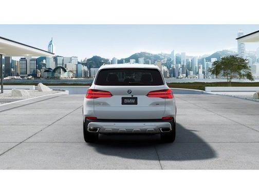 Mineral White Metallic 2026 BMW X5 xDrive40i