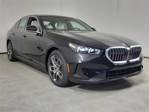 2025 BMW i5 xDrive40