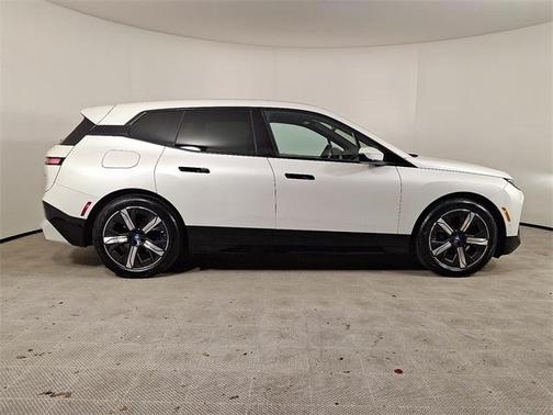 2022 BMW iX xDrive50