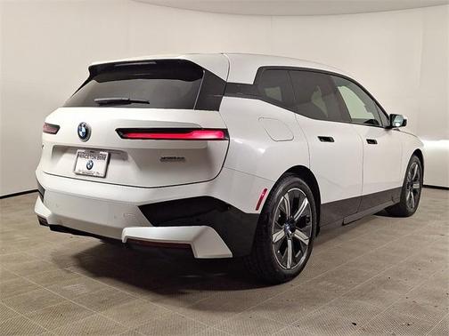 2022 BMW iX xDrive50
