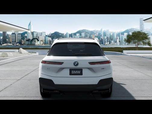 2025 BMW iX xDrive50