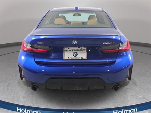 2025 BMW 330 i xDrive