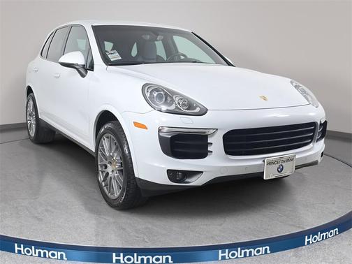 2017 Porsche Cayenne Platinum Edition