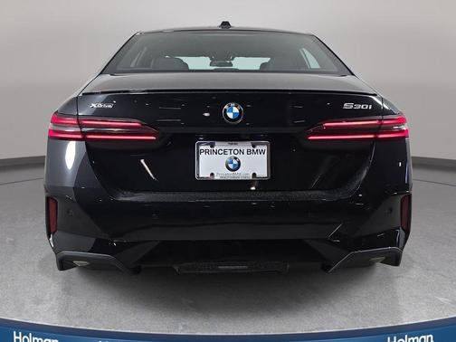 Black Sapphire Metallic 2026 BMW 530 i xDrive