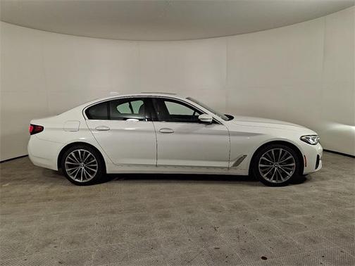 2022 BMW 530 i xDrive