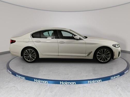2022 BMW 530 i xDrive