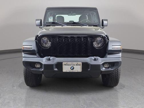 Black Clearcoat 2020 Jeep Gladiator Sport