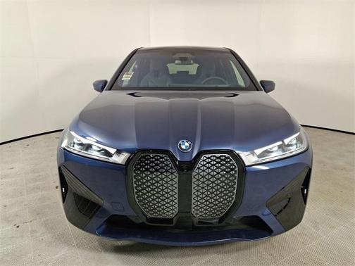 2025 BMW iX xDrive50