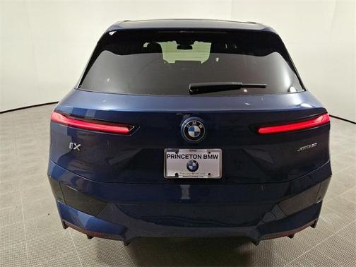 2025 BMW iX xDrive50