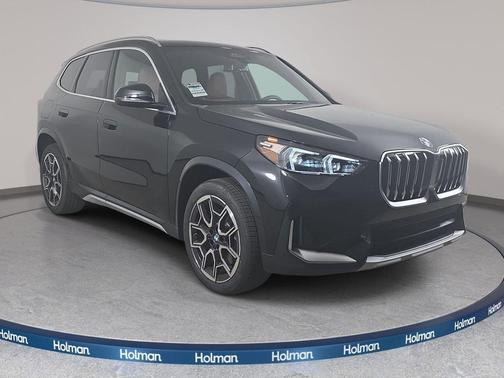 Black Sapphire Metallic 2026 BMW X1 xDrive28i