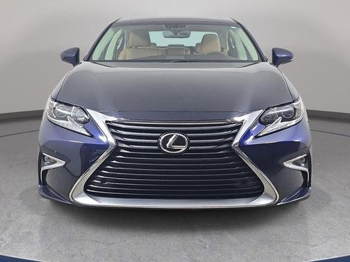 Mica 2016 Lexus ES 350 Base