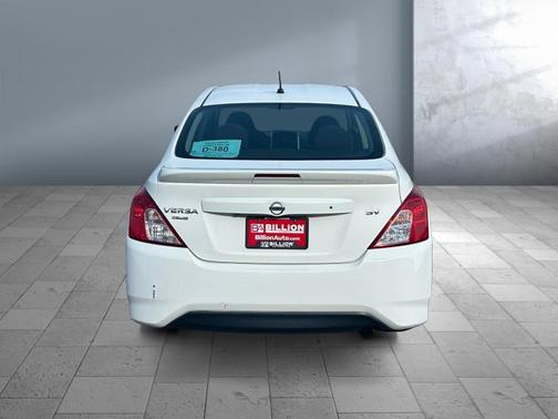 2018 Nissan Versa 1.6 SV