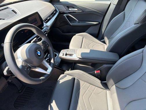 Black Sapphire Metallic 2026 BMW X1 xDrive28i