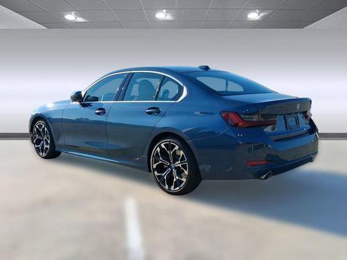 2025 BMW 330 i