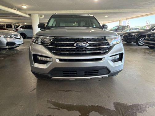 Iconic Silver Metallic 2023 Ford Explorer XLT