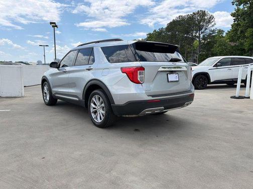 Iconic Silver Metallic 2023 Ford Explorer XLT