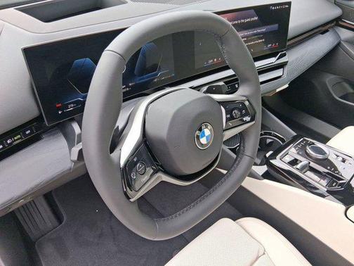 2026 BMW 530 530i