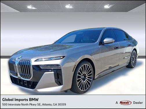 2025 BMW 750e i xDrive