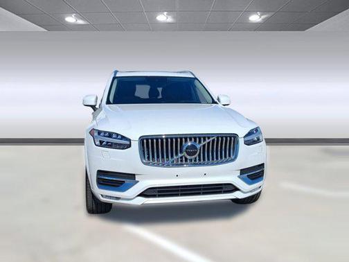 2022 Volvo XC90 T6 Inscription