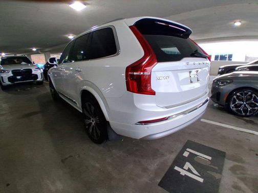 2022 Volvo XC90 T6 Inscription