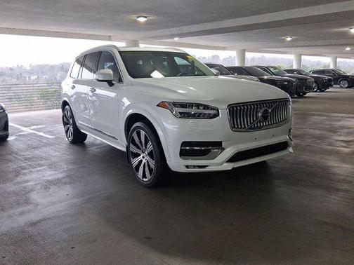 2022 Volvo XC90 T6 Inscription