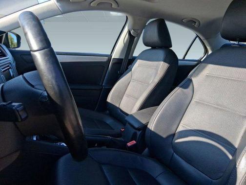 2012 Volkswagen Jetta SEL