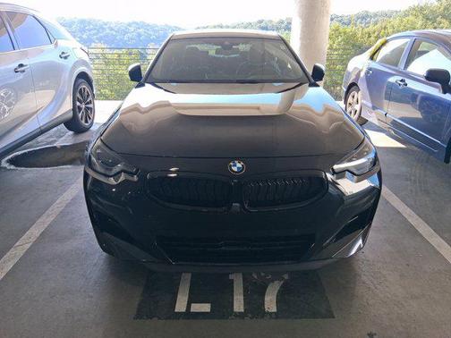 2025 BMW 230 i