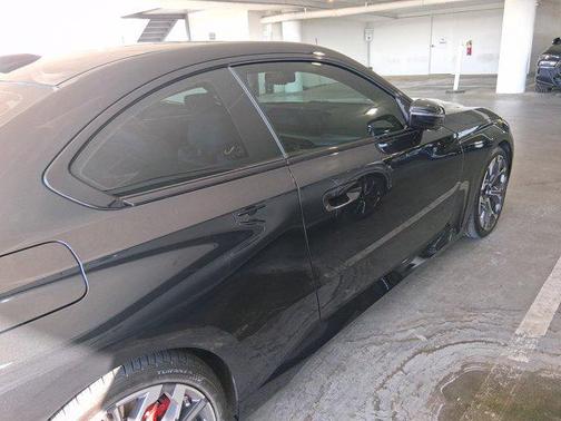 2025 BMW 230 i