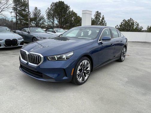 2025 BMW 530 i