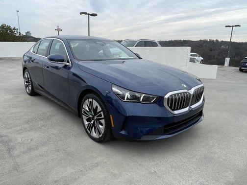 2025 BMW 530 i