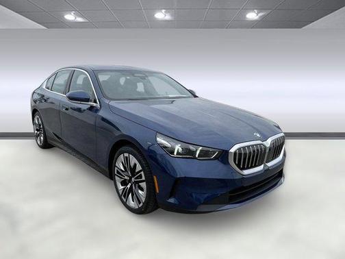 2025 BMW 530 i