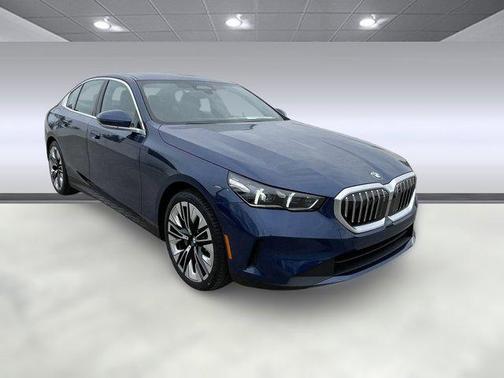 2025 BMW 530 i