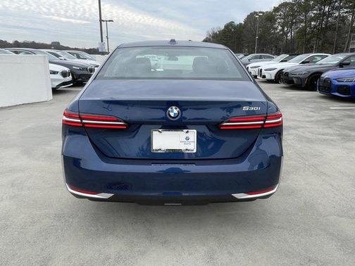 2025 BMW 530 i