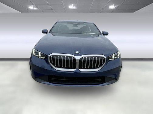 2025 BMW 530 i