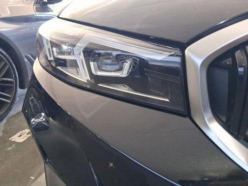 2025 BMW 330 330i Sedan