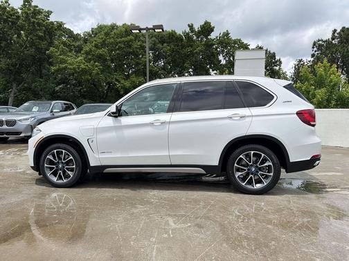 White 2018 BMW X5 eDrive xDrive40e